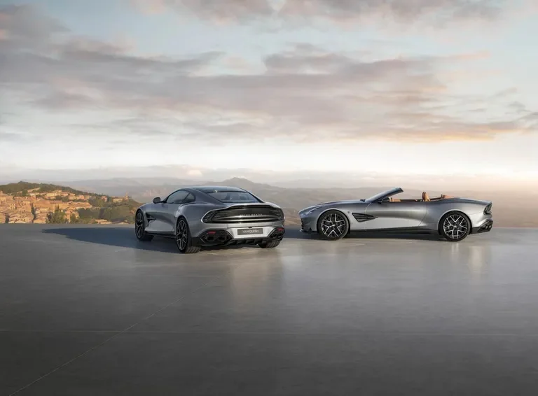 Aston Martin Vanquish Dapat Edisi Spesial 25 Tahun, Dijual Terbatas
