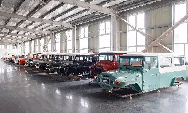 Kabar Baik Buat Pecinta Restorasi! China Kini Produksi Bodi Mobil Klasik Baru Seperti Aslinya