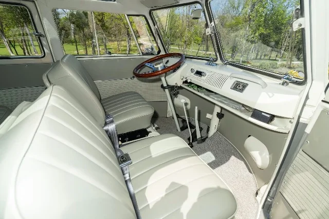 VW Kombi 1962 Ini Habiskan Rp2 Miliar Buat Restorasi, Lihat Hasilnya Langsung Paham Kenapa