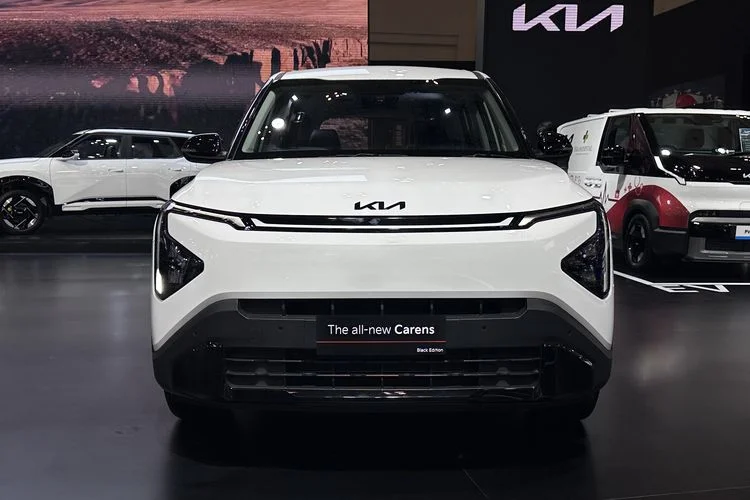 Kia Sonet dan Carens Dapat Black Edition di Indonesia, Unit Terbatas!
