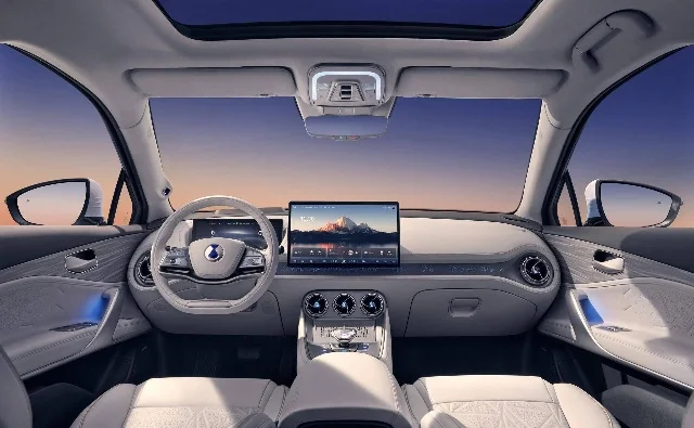 BYD Bikin Geger, Denza N8 Hadir dengan 1.193 HP, SUV Listrik Lebih Kencang dari Supercar