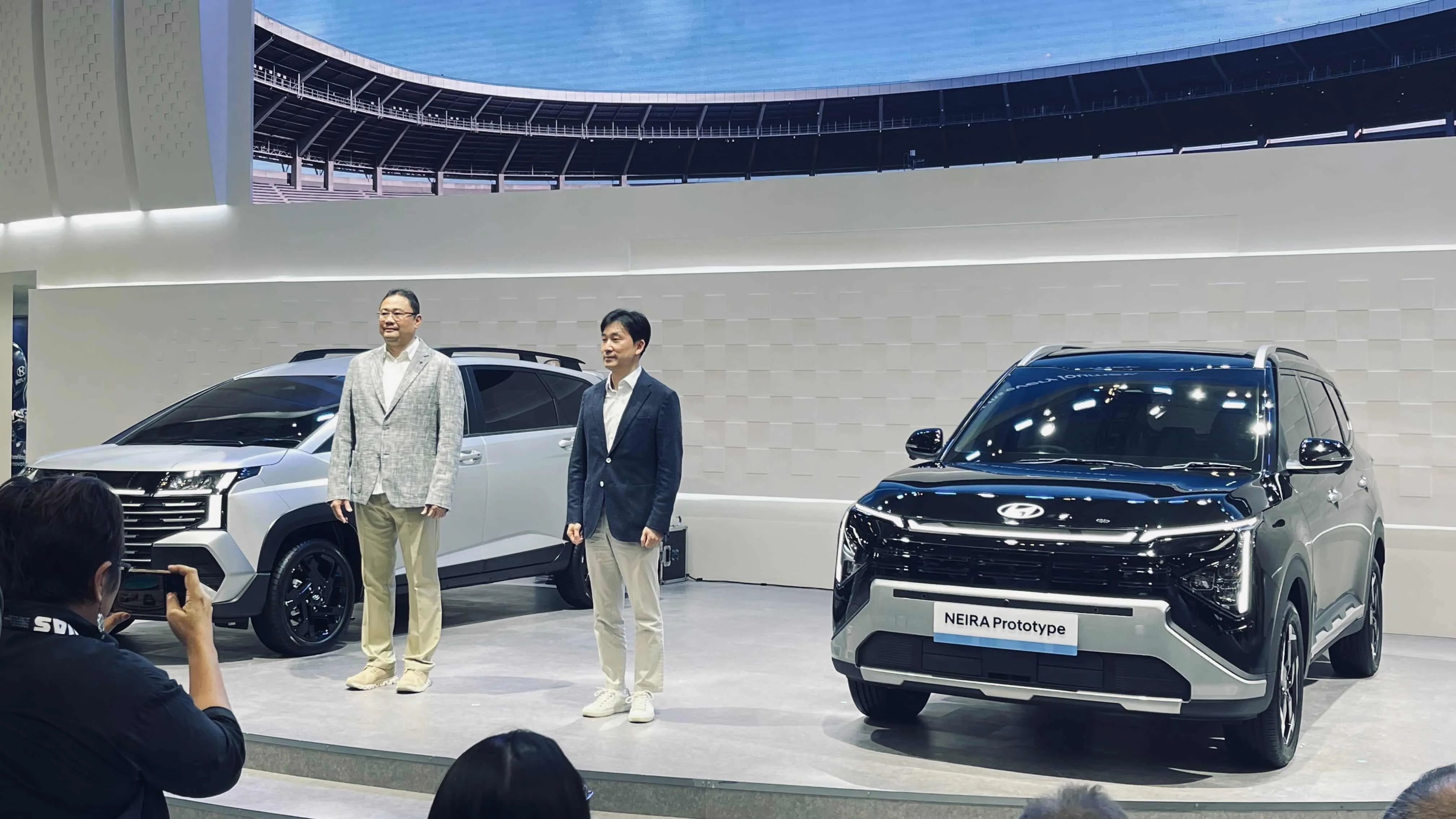 5 Mobil Baru Hyundai Bikin Geger GIIAS 2026, Harga Stargazer Cartenz Turun Rp37,9 Juta!