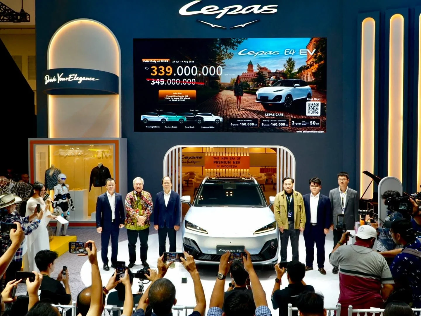 LEPAS E4 Pendatang Baru EV Tawarkan 637 km, Harga Rp339 Juta Selama GIIAS 2026