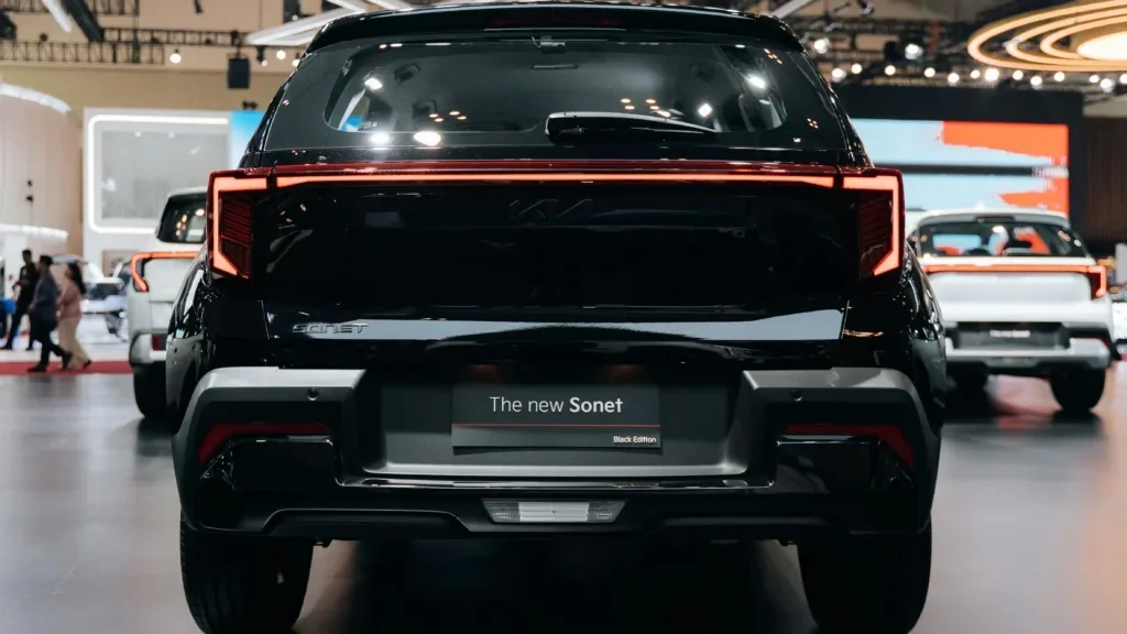 Kia Sonet dan Carens Dapat Black Edition di Indonesia, Unit Terbatas!