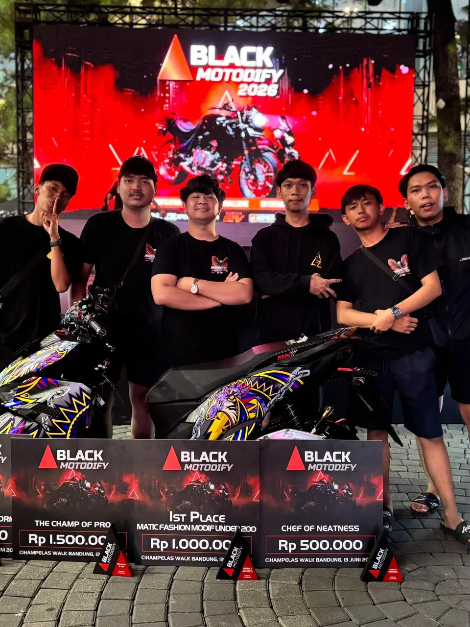 Telan Budget Rp800 juta selama 2 Tahun, Vario Ngabers Random Juara Black Motodify Bandung